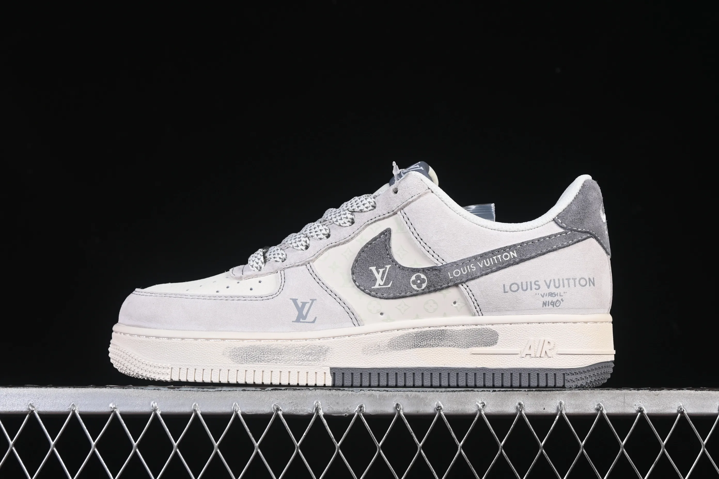 All categories Nk Air Force 1 Air Force series Nk Air Force 1 Low Air Force low-top Nike Air Force 1'07 Low LV co-branded double gray graffiti Air Force 1 low-top casual sneakers CX5050-Y07